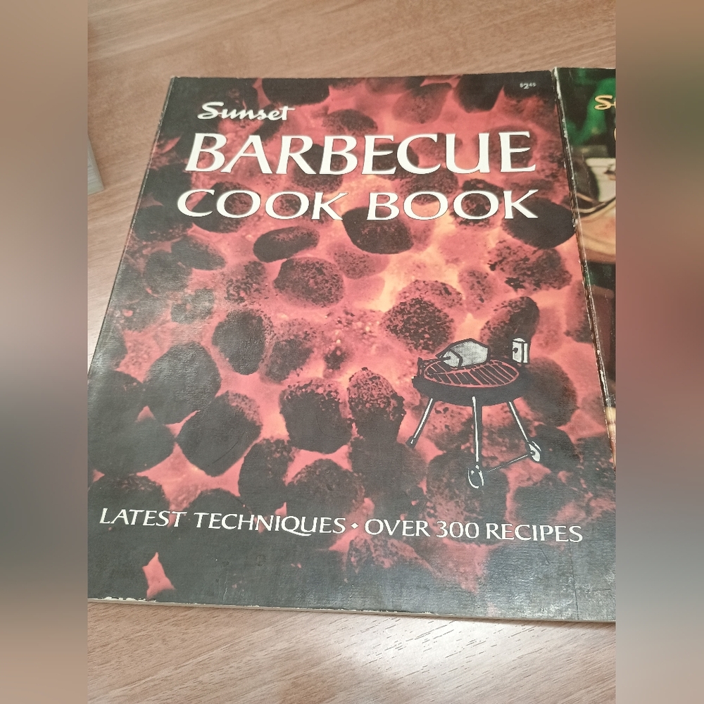 Vintage Bundle Sunset Barbecue and Oriental Cookbooks 1970s - Picture 2 of 9